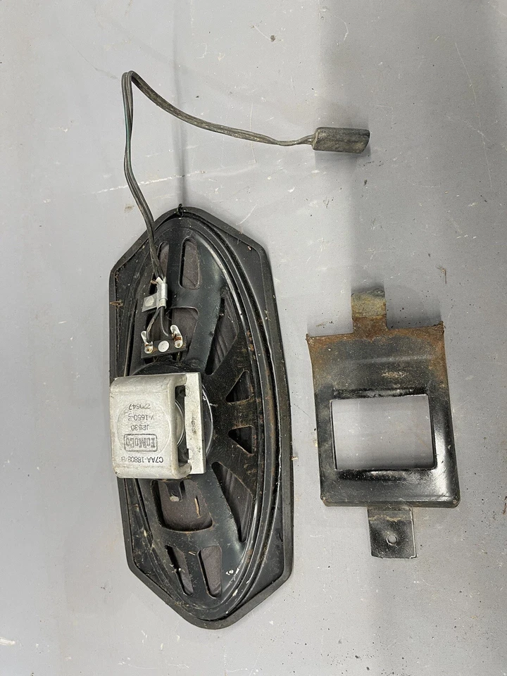 1963-1968 Ford Galaxie 500 Push Button Radio Dash Speaker Bracket Park Lane LTD - Image 1 of 4
