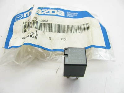 (1) Relé nuevo genuino OEM Mazda ZZCB-67-069A - Ford 8T2T-CA Foto 1 de 4