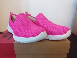 Womens SKECHERS Go WALK JOY HOT PINK - BRAND NEW - US 7 - Picture 1 of 9