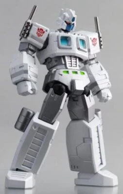Revoltech Yamaguchi Ultra Magnus - Image 1 of 4