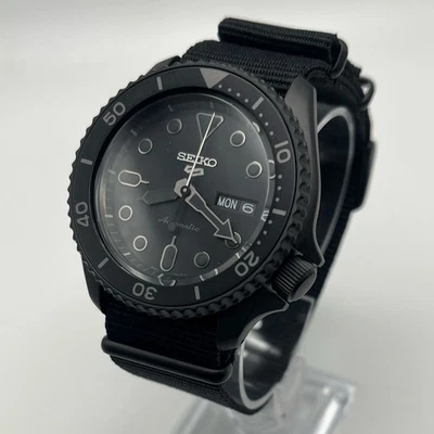 Seiko 5 Sports SPRD79K1 4R36-07G0 Negro Buceo Bisel Giratorio Día Fecha Exposición Foto 1 de 4
