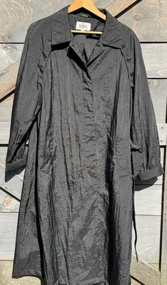 VTG The Totes Coat Black Nylon Button-Front Womens Coat S 16 - Image 1 of 4