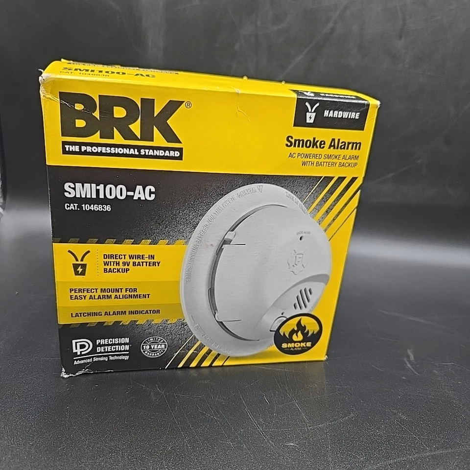 BRK First Alert 9120BFF SMI100-AC Smoke Detector Alarm w Battery Backup