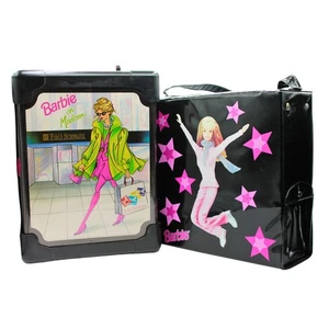2 Stück: Barbie Koffer und Vinyl Tasche | zerkratzt - Bild 1 von 5