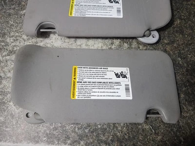 05-09 Chevrolet Equinox Pontiac Torrent Sun Visor Sunvisors Pair Gray Used OEM Foto 1 de 4