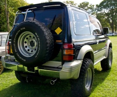 Alerón trasero techo fibra de vidrio para MITSUBISHI PAJERO 1991 - 1998 MK2 - Imagen 1 de 2