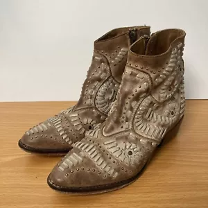 Botas al tobillo para mujer Matisse Fiesta de cuero bronceado embellecidas con tachuelas 6,5 - Imagen 1 de 12