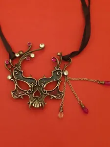 Alchemy Gothic Deception (Skull Mask) Necklace - Picture 1 of 5
