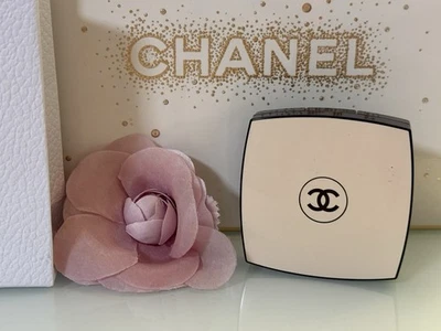 Original Chanel Puder Les Beiges POUDRE BELLE MINE NATURELLE Nr. 20 - Bild 1 von 4