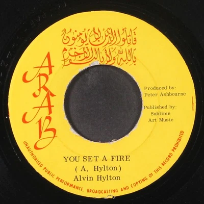ALVIN HYLTON: you set a fire / survival ARAB 7" Single 45 RPM Jamaica Hear! Foto 1 de 2