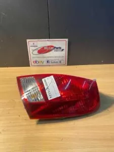 FORD LASER KQ LXi 5D HATCHBACK 4 SP AUTOMATIC 2002 - TAIL LIGHT RIGHT - Picture 1 of 3