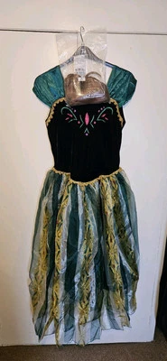 Vestido extravagante feminino - Imagem 1 de 4