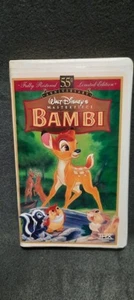 WALT DISNEY'S -VHS- ANIMATED FAMILY  MOVIE = BAMBI - MASTERPIECE - Picture 1 of 4