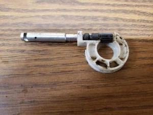 Husqvarna OEM 51 Oil Pump *GLOBAL SHIPPING* - Picture 1 of 1