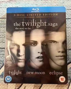 THE TWILIGHT SAGA STEEL BOOK (3 DISC BLU-RAY) w/SlipCover *MINT* - Picture 1 of 7