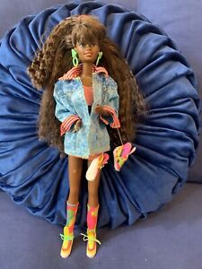 Barbie All American Christie Doll #9425 with Reebok Hi-Tops Mattel Vintage