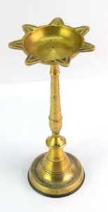 Brass Made 7 Wick Old Oil Lamp Diya - Indian Vintage Pooja Accessory. G53-550 - Zdjęcie 1 z 10
