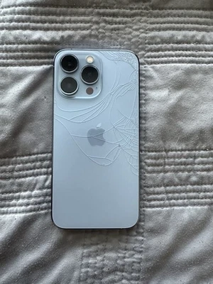 Apple iPhone 13 Pro 256GB Unlocked - Image 1 of 4