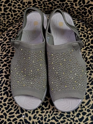 Sandalias Bzees Green Bling Starbright 9 Foto 1 de 4