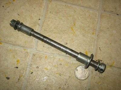 81 EJE DELANTERO SUZUKI GS1000 GS 1000 Foto 1 de 3