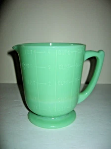 Vintage grün Jadeit Glas Depression Stil Messbecher Krug 6" hoch - Bild 1 von 7
