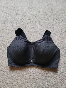 LIVI Active Bra Womens Size 42 DDD Sports Black Molded Underwire Four Hooks - Picture 1 of 9