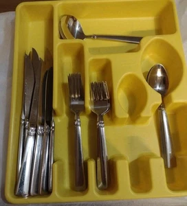 Reed & Barton Select SANDERLING Stainless Steel Steak Knife Fork Spoon Lot Of 32 - Picture 1 of 16