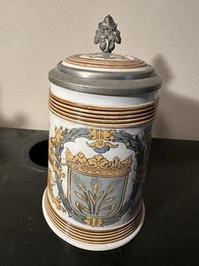 1/2L Mettlach Beer Stein - 1532 - Crest With Barley And Lions - Picture 1 of 8