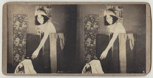 Datiert 1920 Dame ausziehen, gewagte Stereoansicht - Bild 1 von 2
