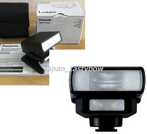 Genuine Panasonic Flashlight DMW-FL200L NEW - Picture 1 of 4