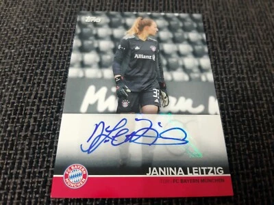 Topps Bayern Munchen Team Set 2022 - Janina Leitzig Base Auto - Image 1 of 4