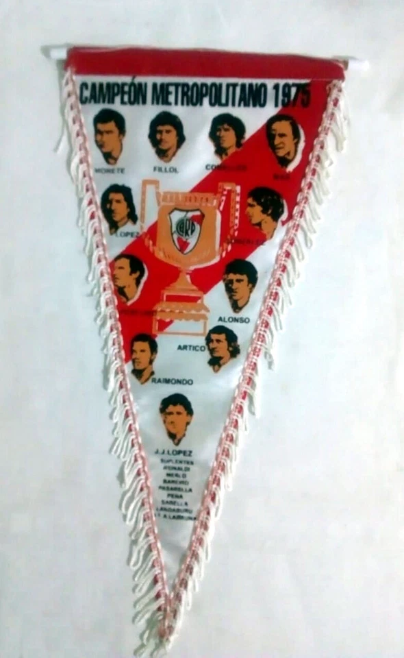 RIVER PLATE Champion 1975 PENNANT - Argentina Football Soccer - Image 1 of 1