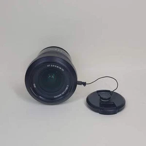 Sony A DT 18-70 f/3.5-5.6 A-Mount Macro Lens - Picture 1 of 5