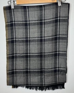 Banana Republic Plaid Wool Scarf Grey Gray Fringe - Picture 1 of 5