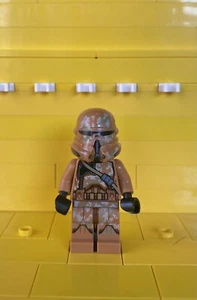 Lego Star Wars Minifigure: sw0605 Clone Airoborne Trooper - Geonosis - 75089 - Picture 1 of 5