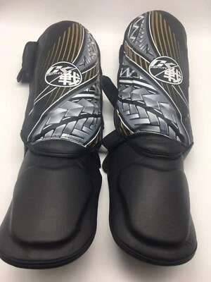 Muay thai shin guards small Used Good Condition - Image 1 of 4