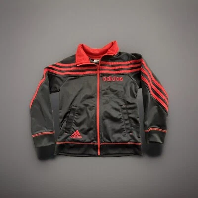 Chaqueta deportiva Adidas para niño talla 5 negra roja con cremallera Foto 1 de 4
