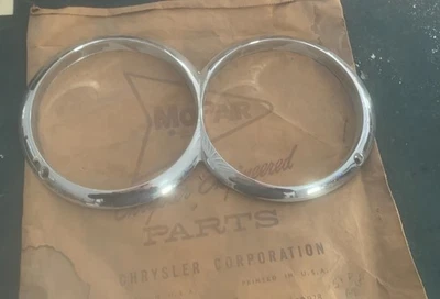 Nuevo de Lote Antiguo Dodge Coronet 1959 Bisel Faro Derecho Foto 1 de 2