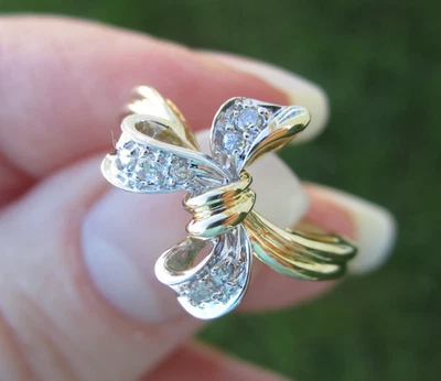 14k Solid Yellow Gold Diamond Bow Ribbon Design Ring, Size 6 - Image 1 of 4