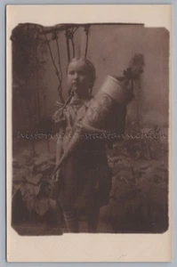 Mädchen mit Schultüte - Altes Foto 1920er - Picture 1 of 2