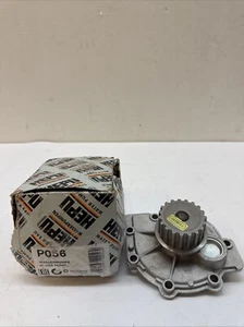 GENUINE VOLVO C30 C70 S40 S60 S80 V40 V70 XC70 XC90 XC60 WATER PUMP 31293177 - Picture 1 of 3