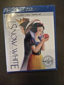 Snow White and the Seven Dwarfs The Signature Collection Blu-ray - Picture 1 of 1