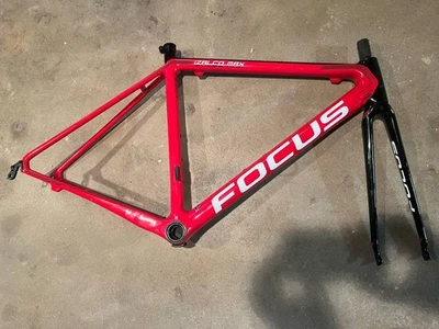 Juego de cuadro de bicicleta de carretera de carbono con freno de llanta FOCUS IZALCO MAX - DAÑADO - AGRIETADO Foto 1 de 4