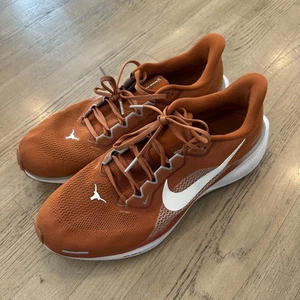 Nike Air Zoom Pegasus 41 Texas Longhorns Zapatos Para Hombre 13 Naranja Tenis para Correr - Imagen 1 de 12