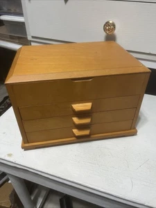 Modeschmuck Konvolut Konvolut Konvolut mit Box - Ringe, Halsketten, Armbänder & Ohrringe  - Bild 1 von 10