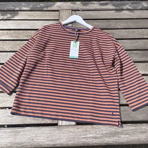 Brandneu mit Etikett Joules Damen Livia schulterfreies gestreiftes Jersey-Top Größe UK10 - Bild 1 von 5