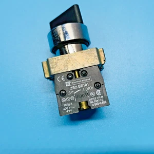 Telemecanique ZB2-BE101 contacto con interruptor selector giratorio de enganche - Imagen 1 de 3