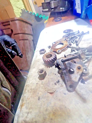 Tuerca del cigüeñal del engranaje primario Suzuki TS 185 1980 varios Piezas Foto 1 de 4