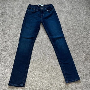 Vintage Levi's Jeans Women's 6 Blue Denim Mid Rise 5- Pocket Skinny Leg Zip Fly - Picture 1 of 10