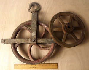 Rustic Vintage Farm Décor Cast Iron Barn Well Pulley Wheels 12” & 10” Man Cave - Picture 1 of 3